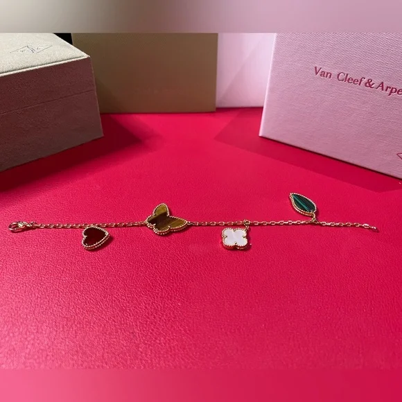 Van Cleef & Arpels Lucky Alhambra 18K Yellow Gold Bracelet - Picture 1 of 3